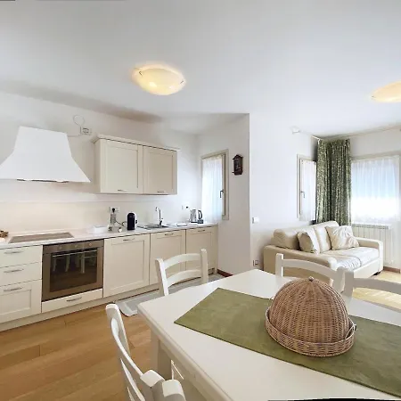 Apartment White Bear Temu