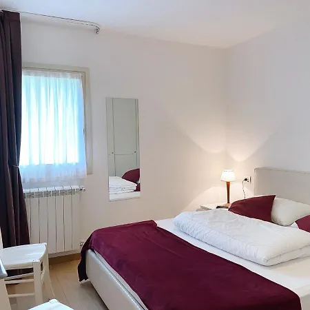 White Bear Apartment Temu